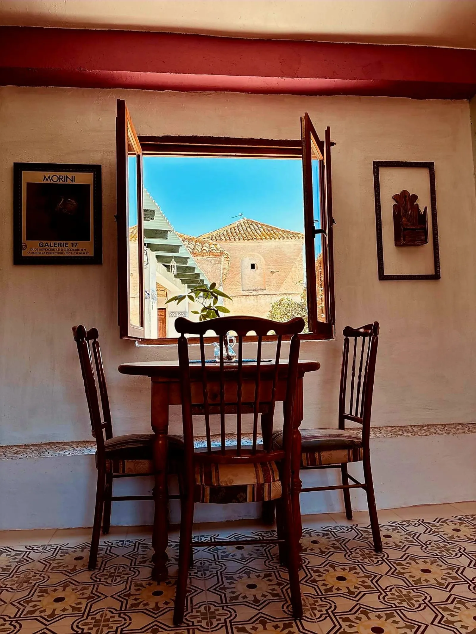 Estudio con balcón privado y vistas a la montaña